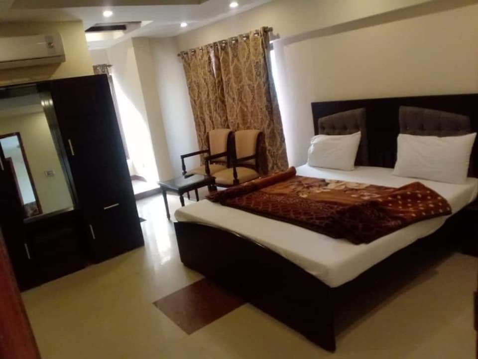Pak Hotel 伊斯兰堡 外观 照片